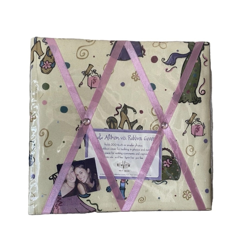 New View 4 x 6 Photo Album with Ribbon Cover